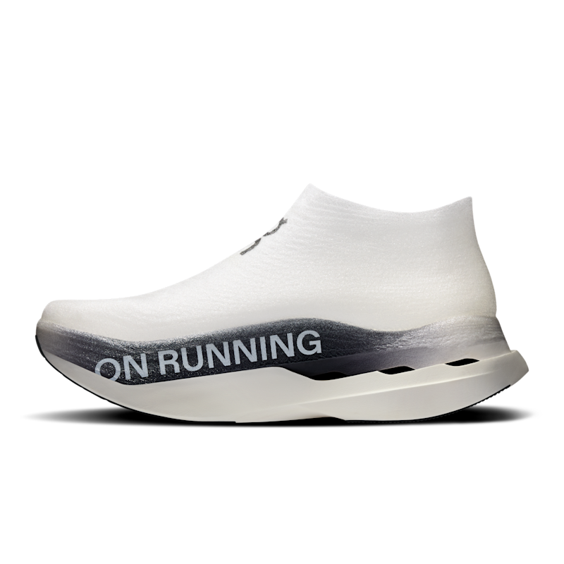 Unisex LightSpray Cloudboom Strike - White | Black