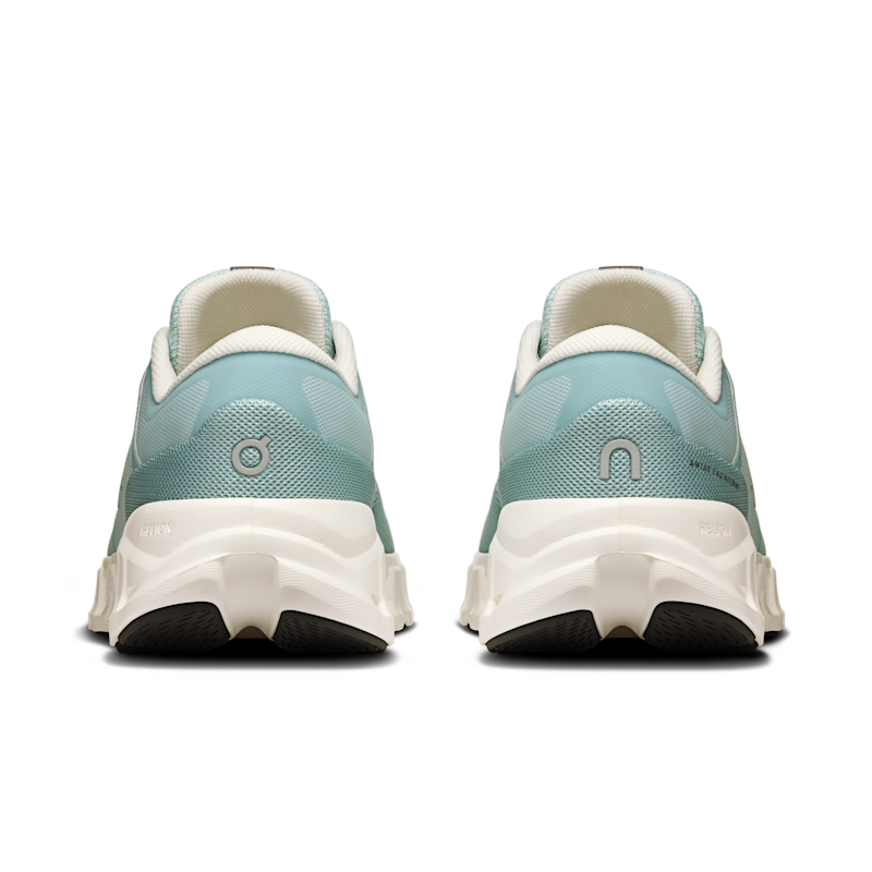 Women's Cloud X 5