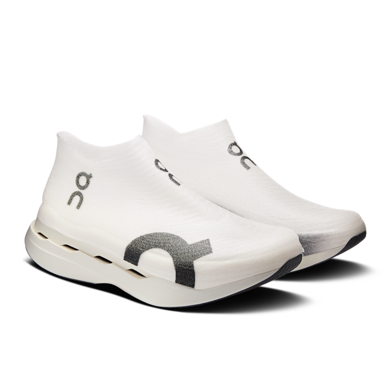 Unisex LightSpray Cloudboom Strike - White | Black