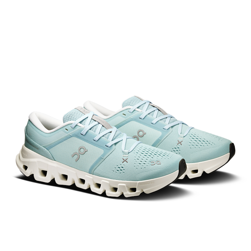 Women's Cloud X 5