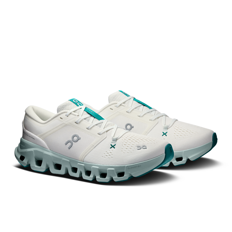 Women's Cloud X 5
