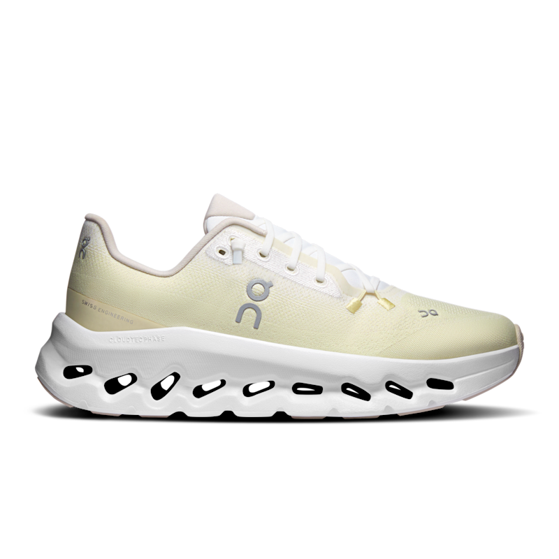 Women's Cloudtilt - White | Bran