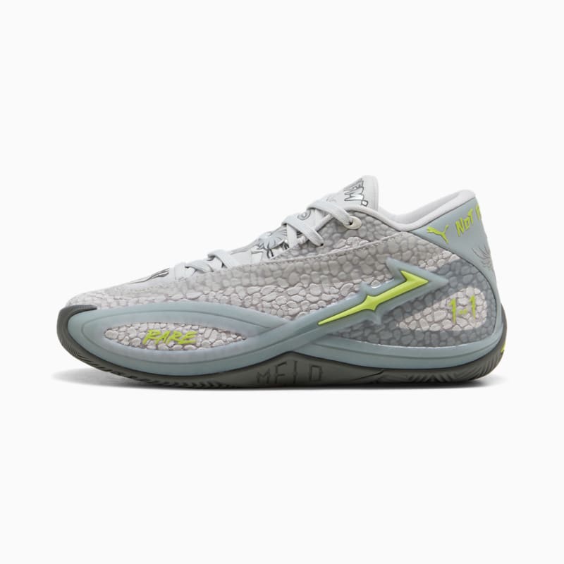 MB.06 Hills Basketball Shoes