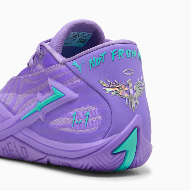 MB.06 Shooting Star Basketball Shoes