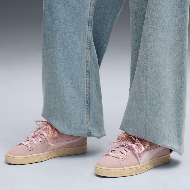 Suede Bloom Women's Sneakers
